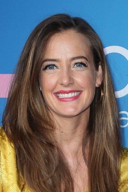Stephanie Allynne - Actor Profile Photo