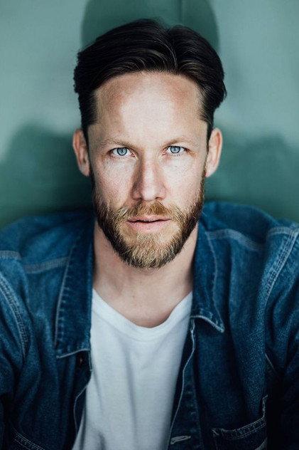 Nikolaus Benda - Actor Profile Photo