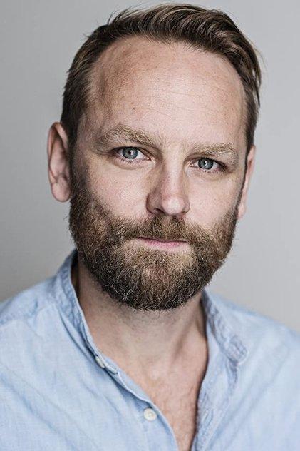 Jonathan Harden - Actor Profile Photo