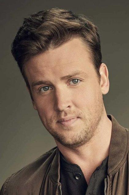 Jack Cutmore-Scott - Actor Profile Photo