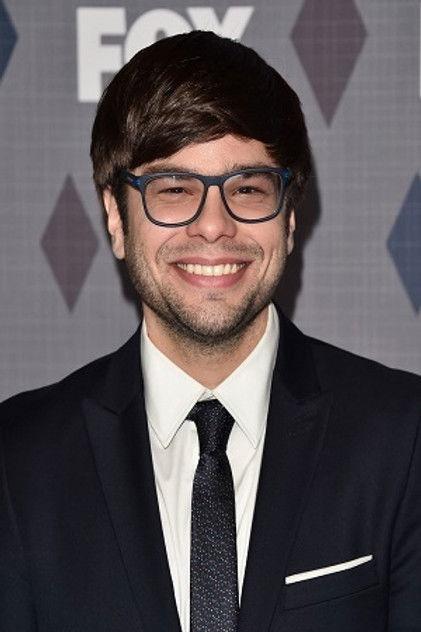 Charlie Saxton - Actor Profile Photo