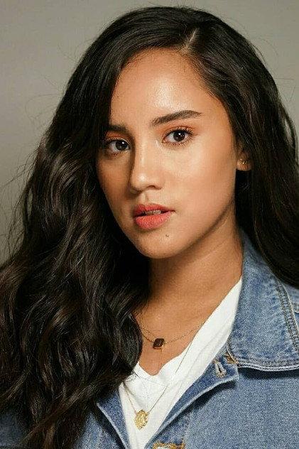 Julianne Gomez - Actor Profile Photo