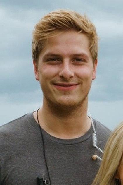 Alex Schroeder - Actor Profile Photo