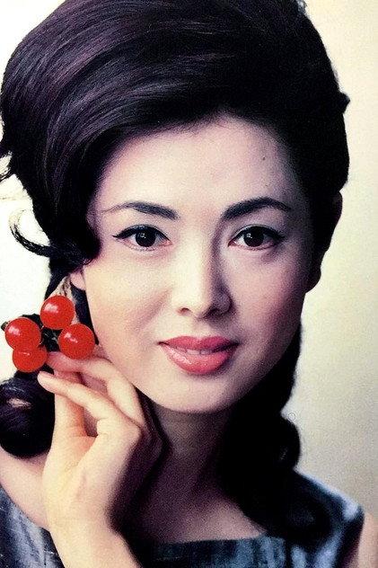 Yoshiko Sakuma - Actor Profile Photo