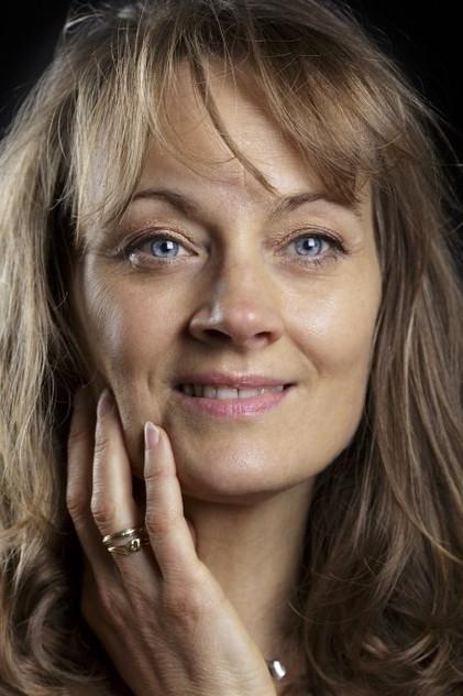 Nadège Perrier - Actor Profile Photo