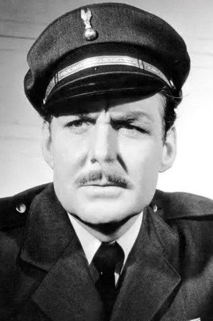Ed Hinton - Actor Profile Photo
