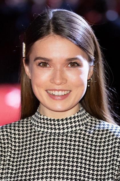 Zoe Moore - Actor Profile Photo