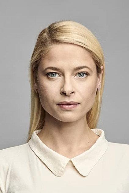 Anne Bergfeld - Actor Profile Photo