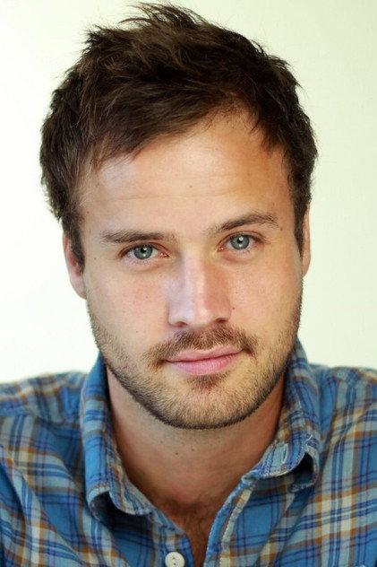 Gavin Bristol - Actor Profile Photo