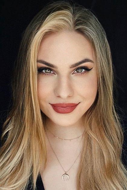 Sara Secora - Actor Profile Photo