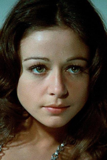 Emma Cohen - Actor Profile Photo