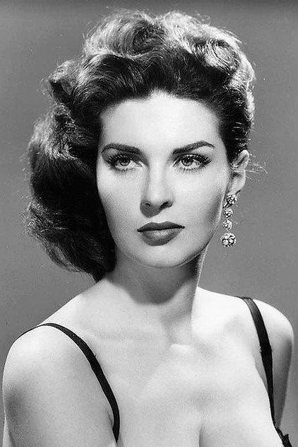 Lynn Cartwright - Actor Profile Photo