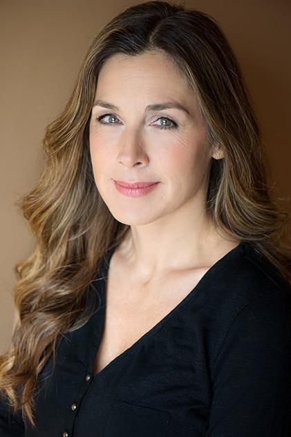 Suzanna Lenir - Actor Profile Photo