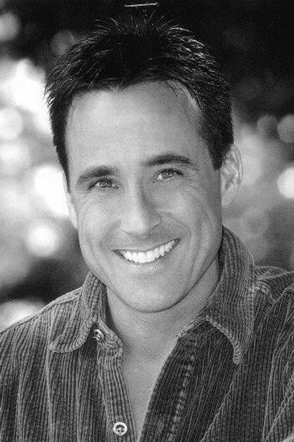 Mark Parra - Actor Profile Photo