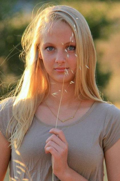 Stephanie Harvey - Actor Profile Photo