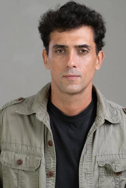 Roberto Rodrigues - Actor Profile Photo
