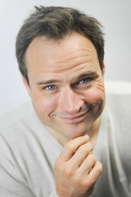 Oliver Erenyi - Actor Profile Photo