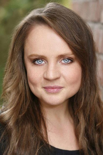 Vicky Binns - Actor Profile Photo