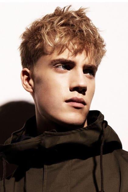 Tom Taylor - Actor Profile Photo