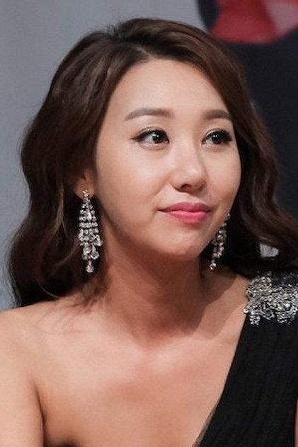 Min Ji-Young - Actor Profile Photo