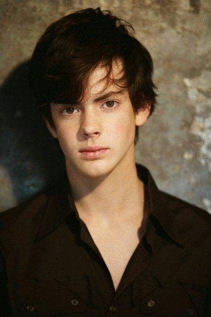 Skandar Keynes - Actor Profile Photo