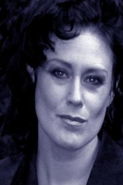 Esther Eva Verkaaik - Actor Profile Photo