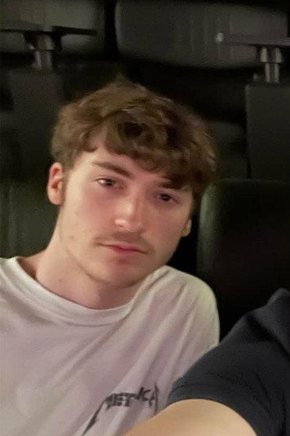 Finley Hewitt - Actor Profile Photo