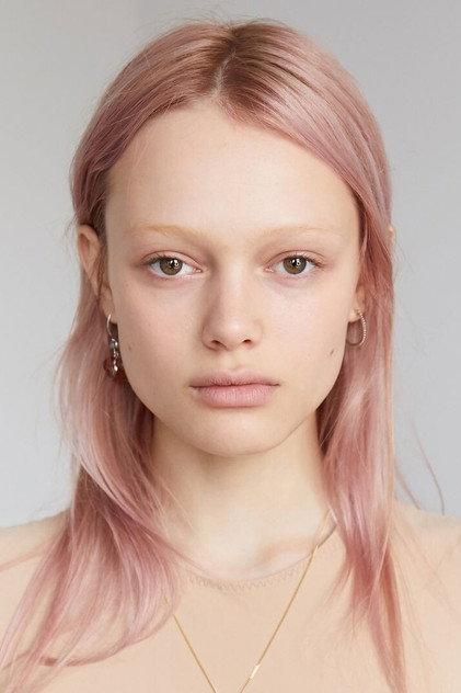 Simona Kust - Actor Profile Photo