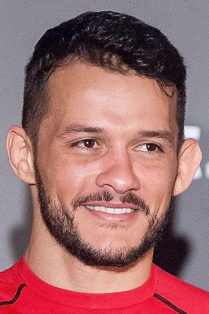 Alberto Mina - Actor Profile Photo