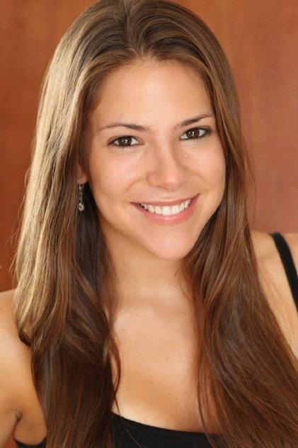 Simone Frajnd - Actor Profile Photo