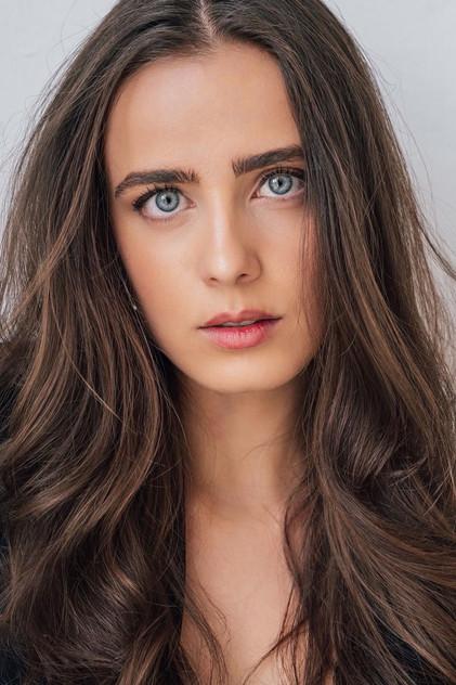 Julia Tomasone - Actor Profile Photo
