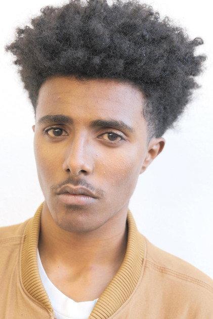 Bek Barthelman - Actor Profile Photo