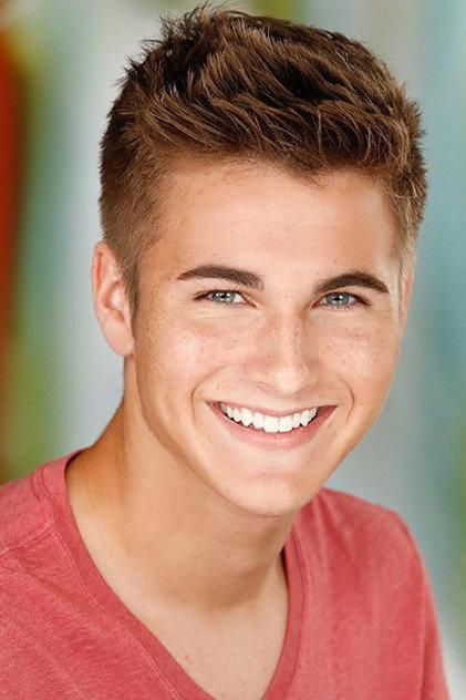 Evan Castelloe - Actor Profile Photo