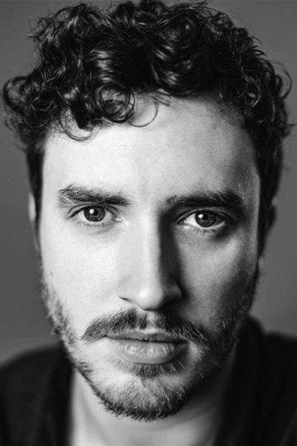 Edward Easton - Actor Profile Photo