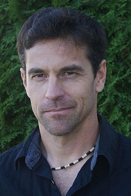 Brett Armstrong - Actor Profile Photo