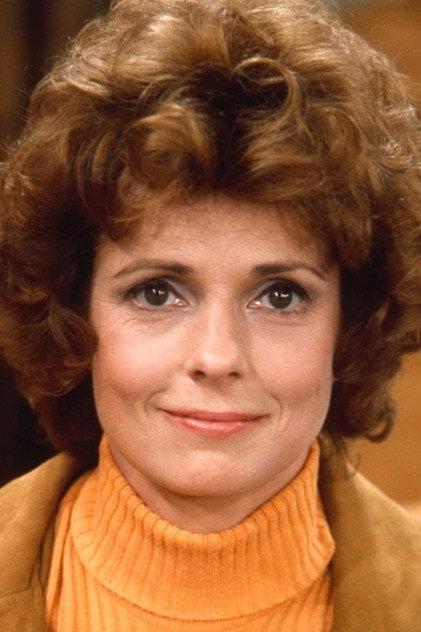 Joan Hotchkis - Actor Profile Photo