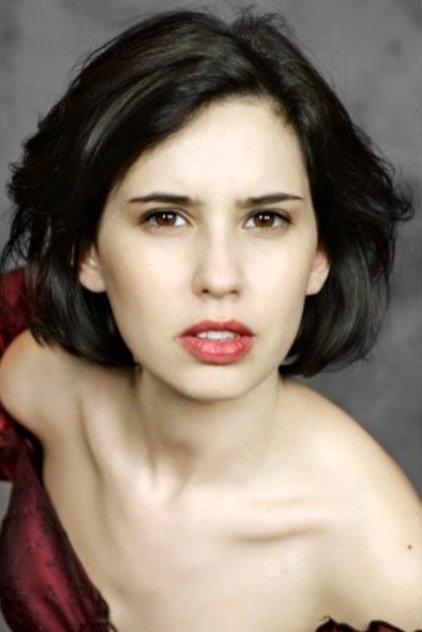 Ana Valeria Dini - Actor Profile Photo