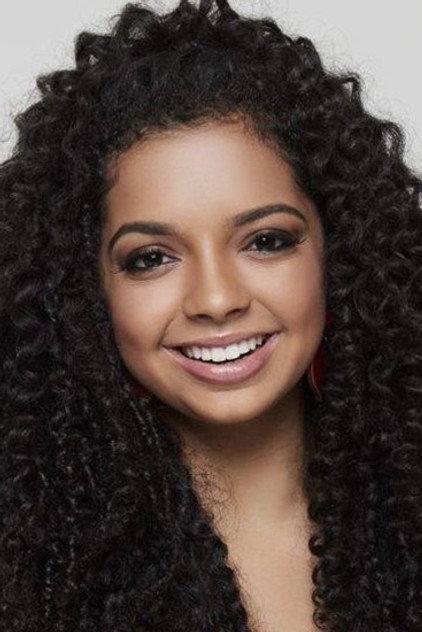 Laura Castro - Actor Profile Photo