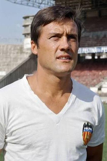 Roberto Gil Esteve - Actor Profile Photo