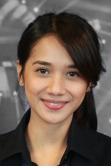 Gista Putri - Actor Profile Photo