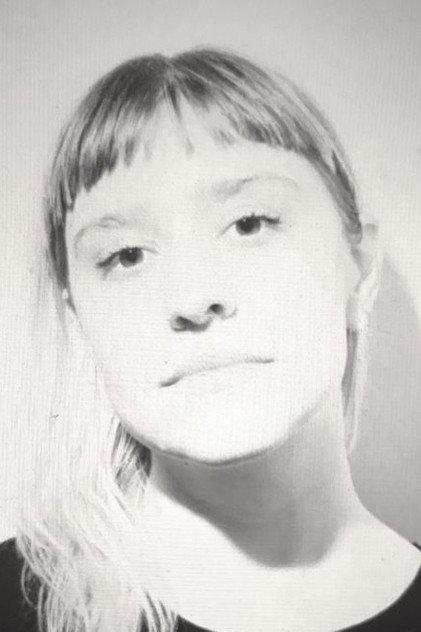 Sara Sowell - Actor Profile Photo