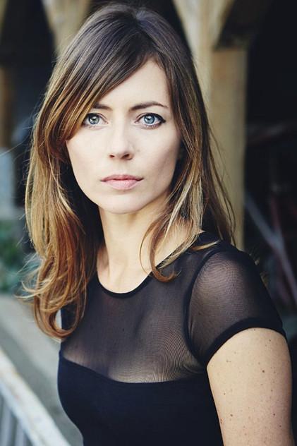 Lina Roessler - Actor Profile Photo