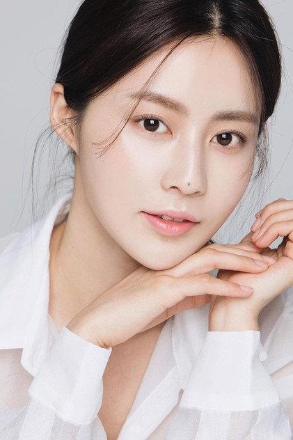 Kim Ah-ra - Actor Profile Photo