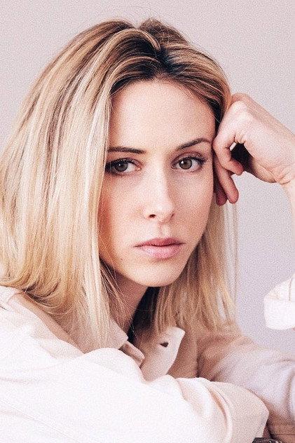 Gillian Zinser - Actor Profile Photo