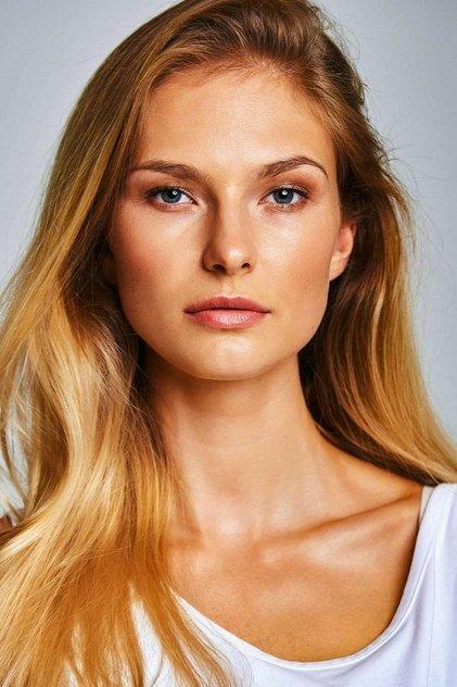 Karolina Szymczak - Actor Profile Photo