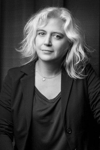 Nadine Voullième - Actor Profile Photo