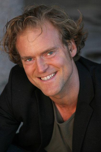 Fredrik Hiller - Actor Profile Photo