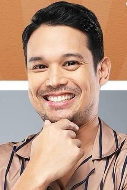 Marc Acueza - Actor Profile Photo