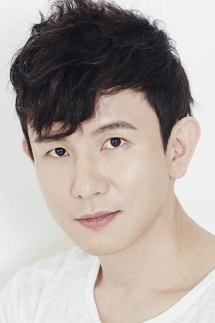 Kim Lee-woo - Actor Profile Photo