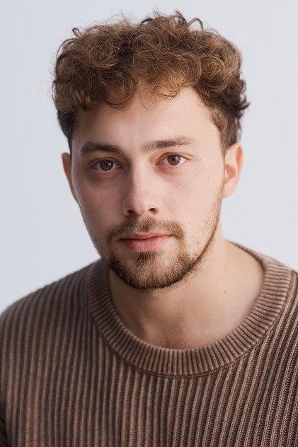 Anselm Bresgott - Actor Profile Photo
